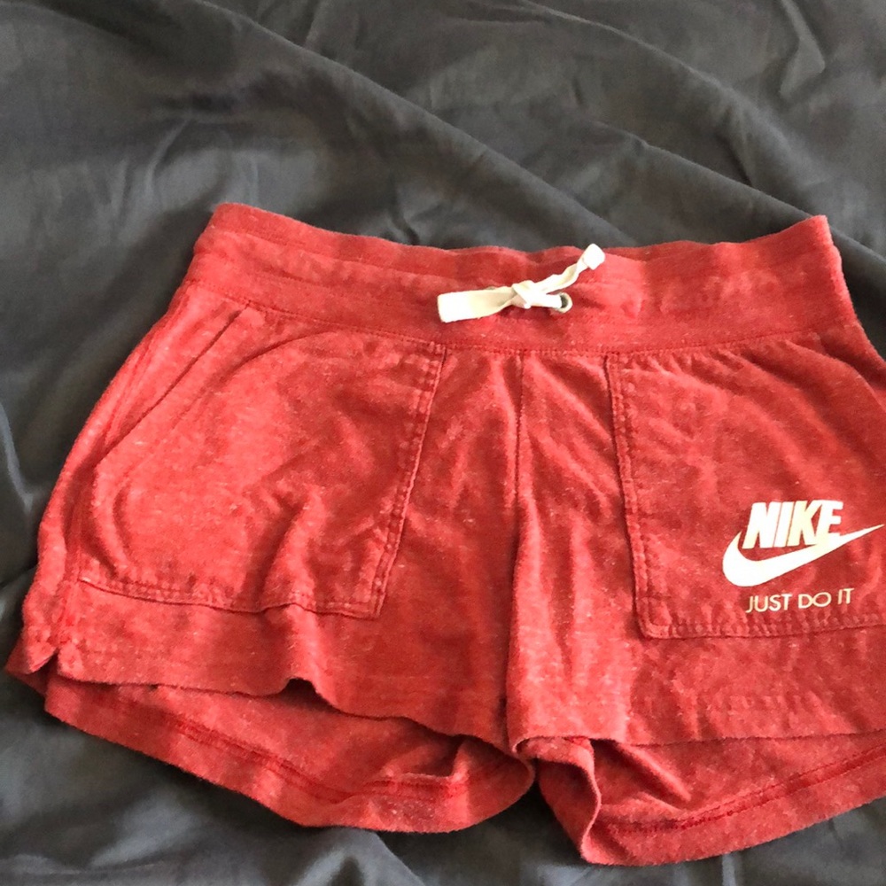 Nike rest sweatshirt short